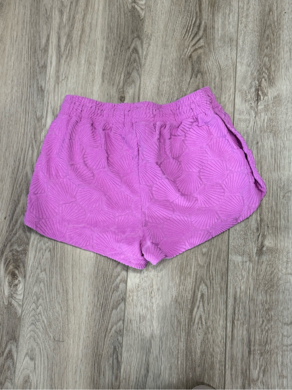 Beach Riot Pink Textured Terry Cloth Shell-Pattern Women’s Lounge Shorts - Picture 6 of 6